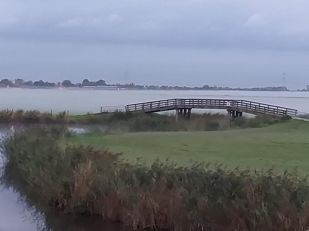 Huisje Aan Het Water, Omgeving Amsterdam Villa Заандам Екстериор снимка